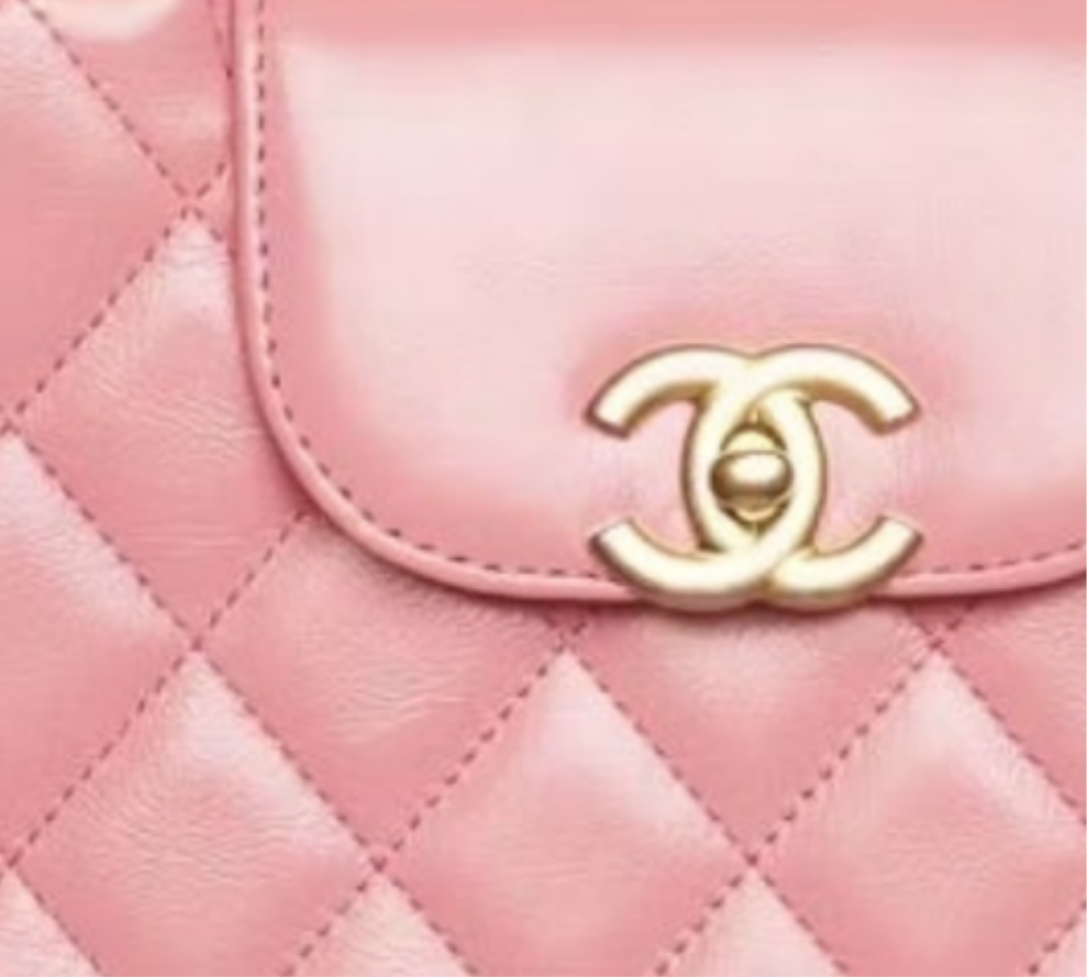 Chanel Kelly Mini Shopping Bag
Mini 23K Shiny Aged Calfskin Coral Pink