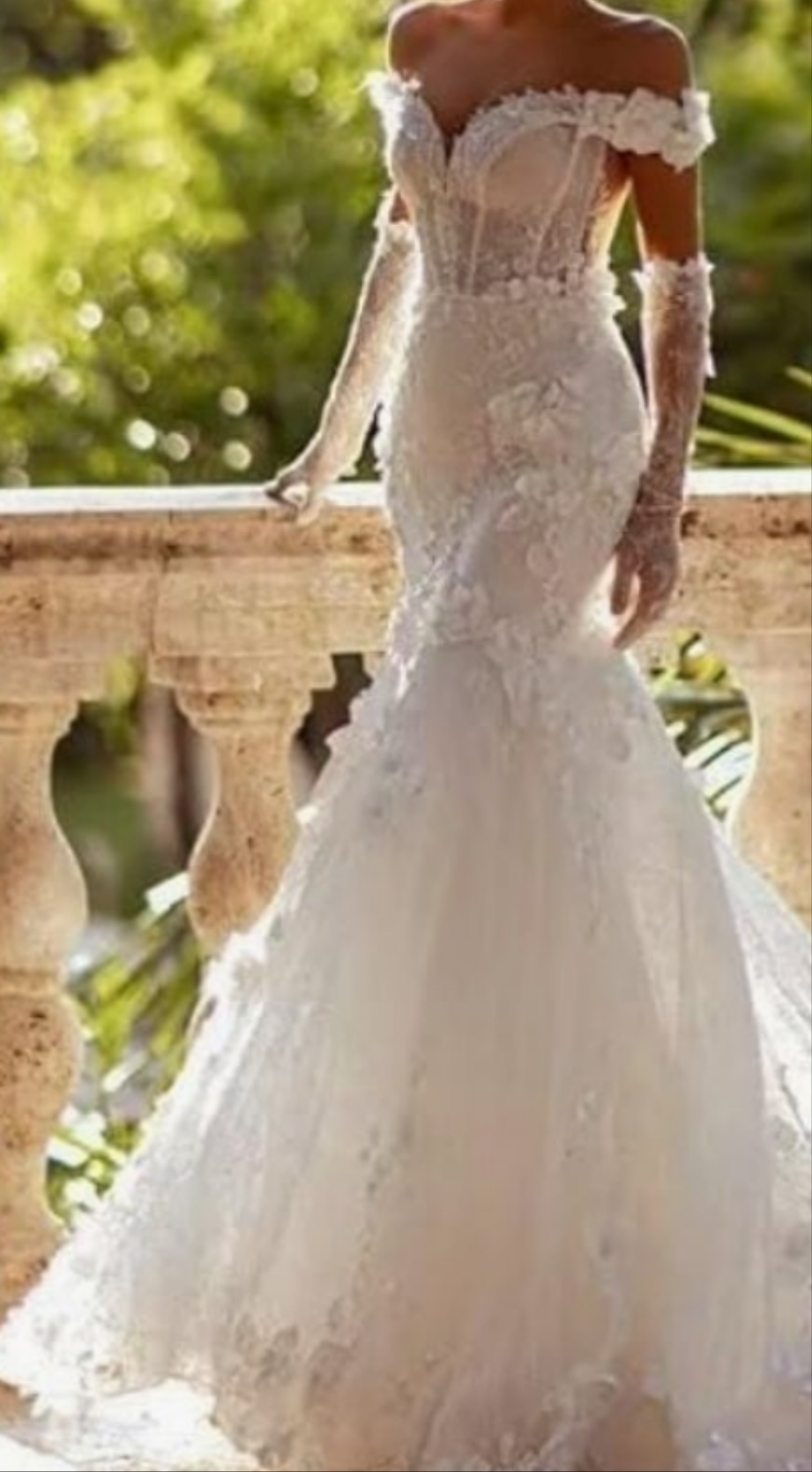 Off Shoulder Tulle Wedding Dresses Mermaid Lace Applique V-Neck Sparkly Bridal Gowns with Train for Brides Elegant dress