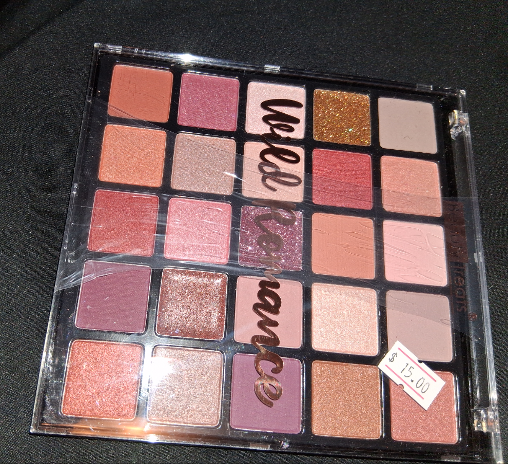 Eyeshadow pallet