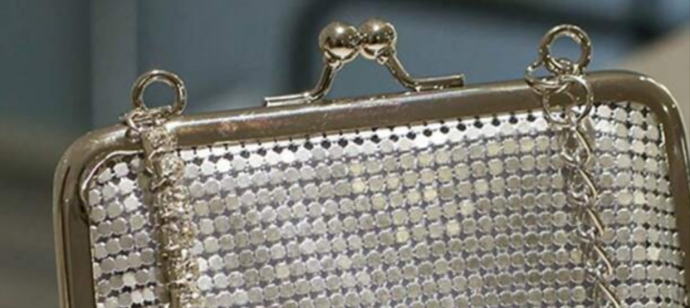 COCOMONEY Miss Prissy mini bag with chain kiss me 💋