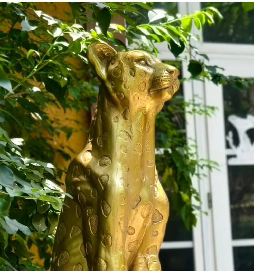 Luxurious.5''H Large Leopard Statue Outdoor Garden Leopard Statues MGO Golden Cheetah Statue Leopard Statues Cheetah Sculpture for Home Decor Garden Decorative Outdoor Sculpture Patio Yard Lawn