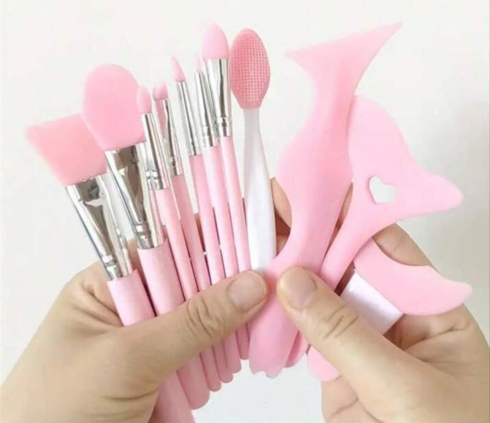 7pc Silicone Eyeliner Template - Wing Tip, Mascara, Lipstick, Cream Mask applicator - Makeup beauty tool, perfect for application