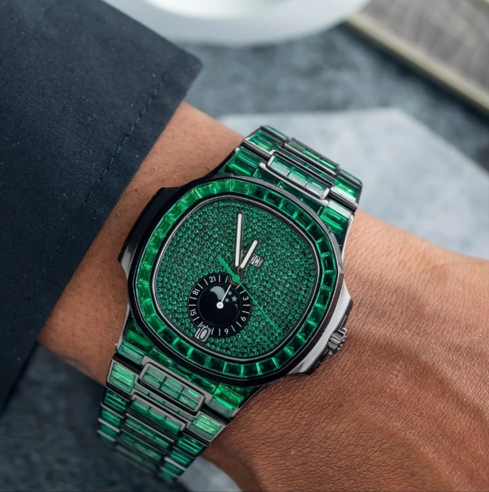 Patek Philippe Nautilus 5726/1A 40MM Green Gemstone Dial With Green Gemstone watch