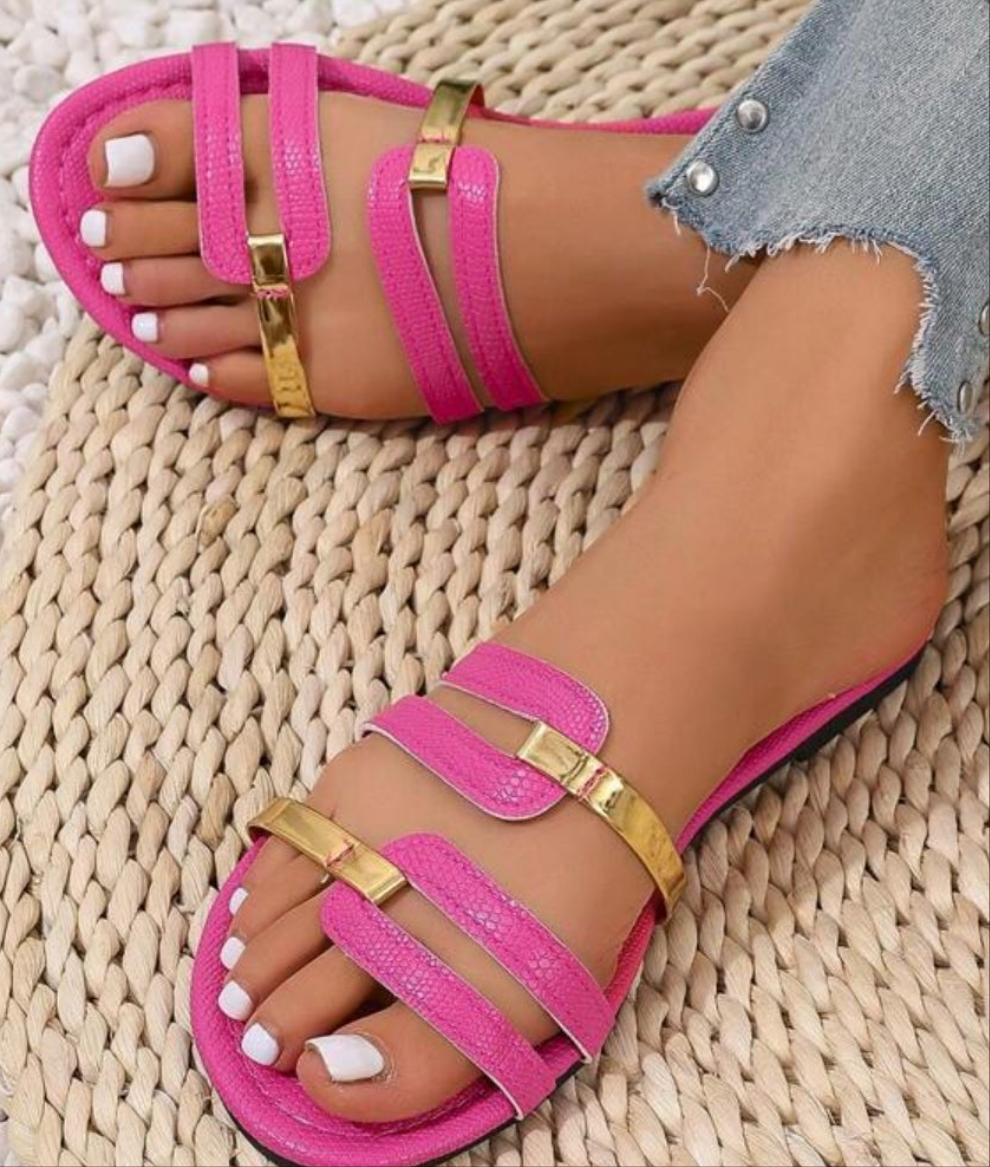 Slip-On Round Toe Flat Non-Slip Wear-Resistant Gold Stripe Hollow Open Toe Yellow Slippers, Matching Dresses, Skinny Pants, Casual Pants, Shorts, Skirts, Slip-On Women's Slippers For Spring, Summer, Autumn