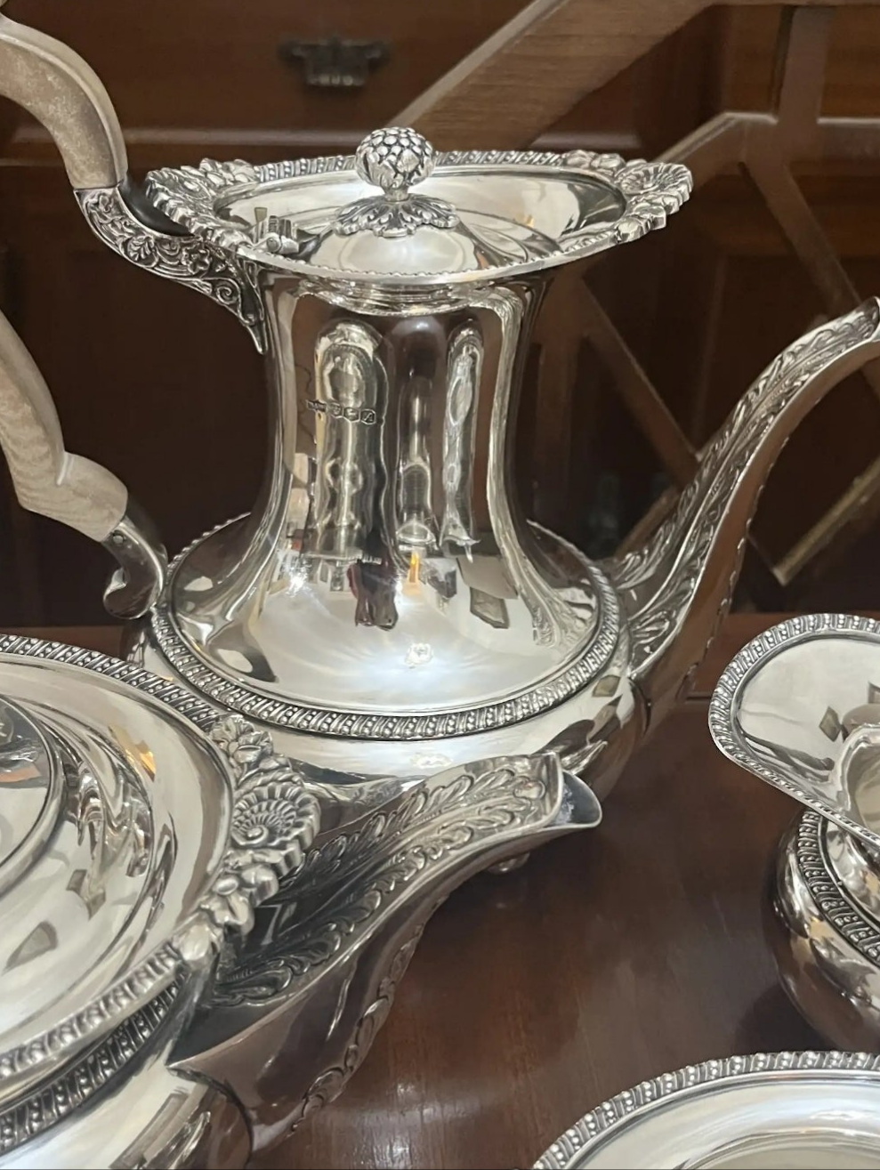 Important English Sterlilng Silver tea and coffee set by Mappin & Webb