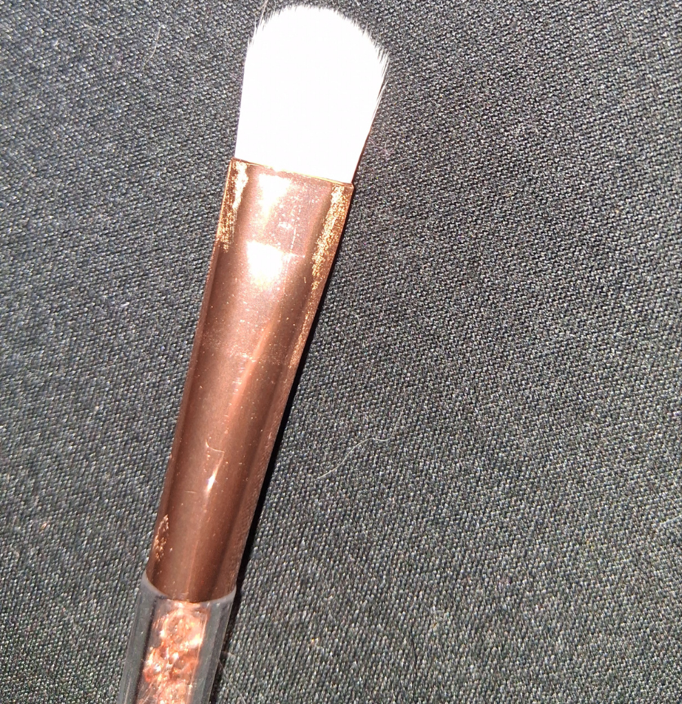 COCOMONEY EYESHADOW BRUSH