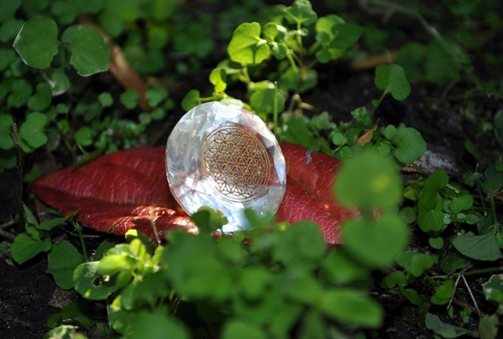 Crystal Quartz Tachyon Meditation Crystals - Flower of Life Healing Manifesting Crystals Metaphysical Supplies, Quartz Crystals - Crystal Energy Crystals for Health - Real Crystals and Healing Stones