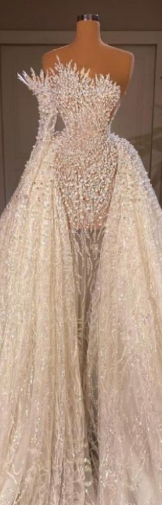 Stunning Long White One Shoulder A-line Beading Pearls Long Sleeve Weeding Dress With Train