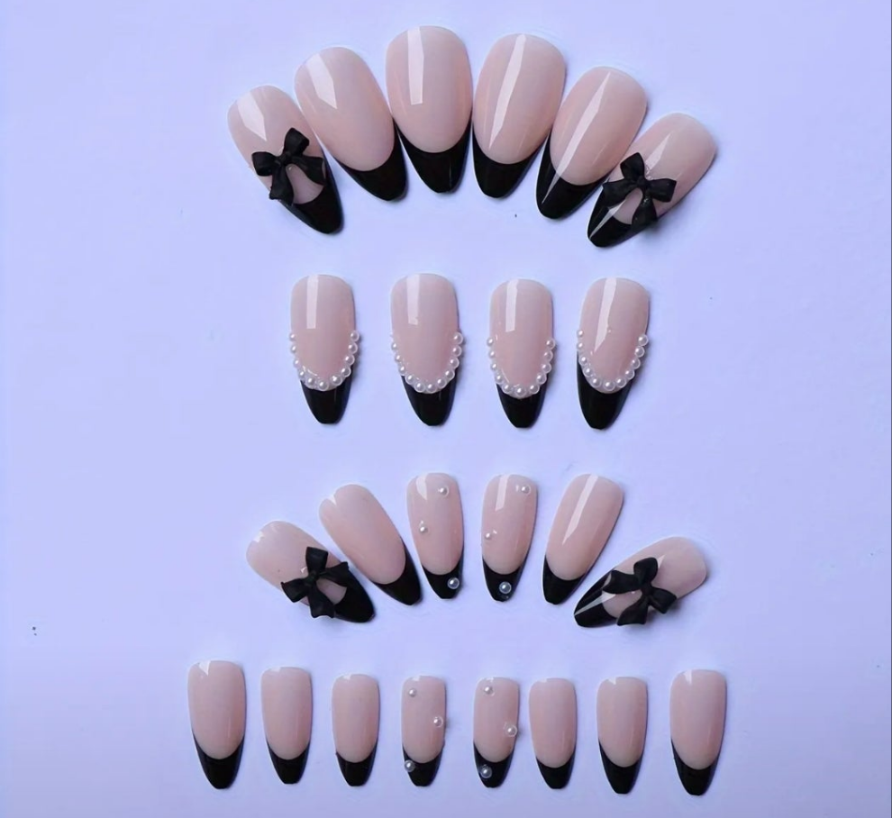 24 pcs acrylic Cocomoney nails with glue and nail accessories