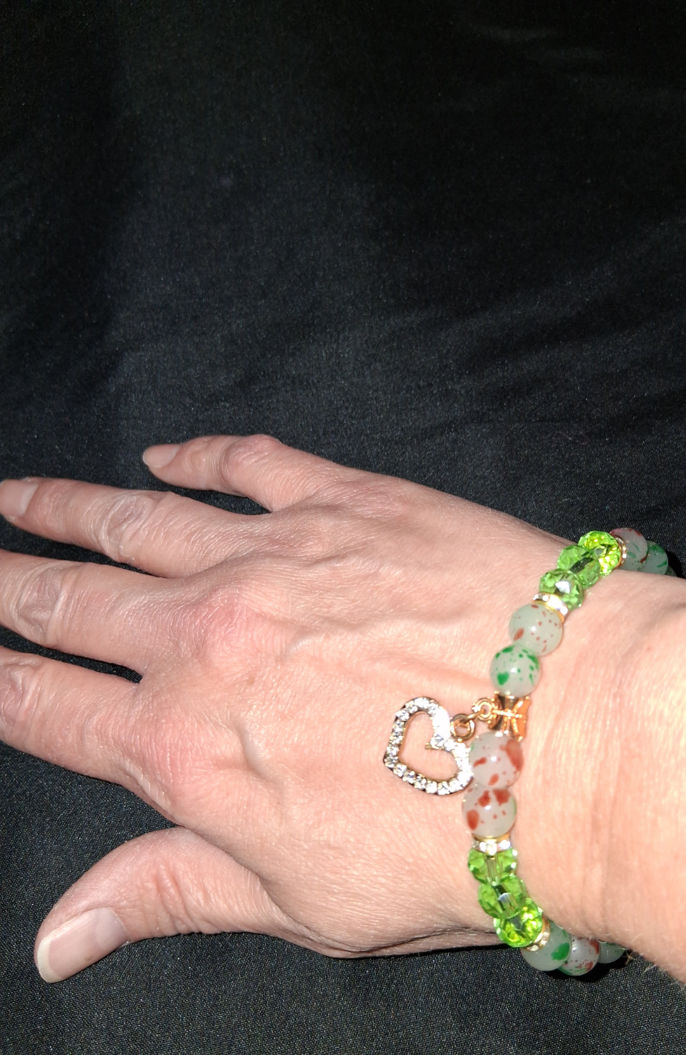 Beaded bracelet COCOMONEY costume jewelry only one heart