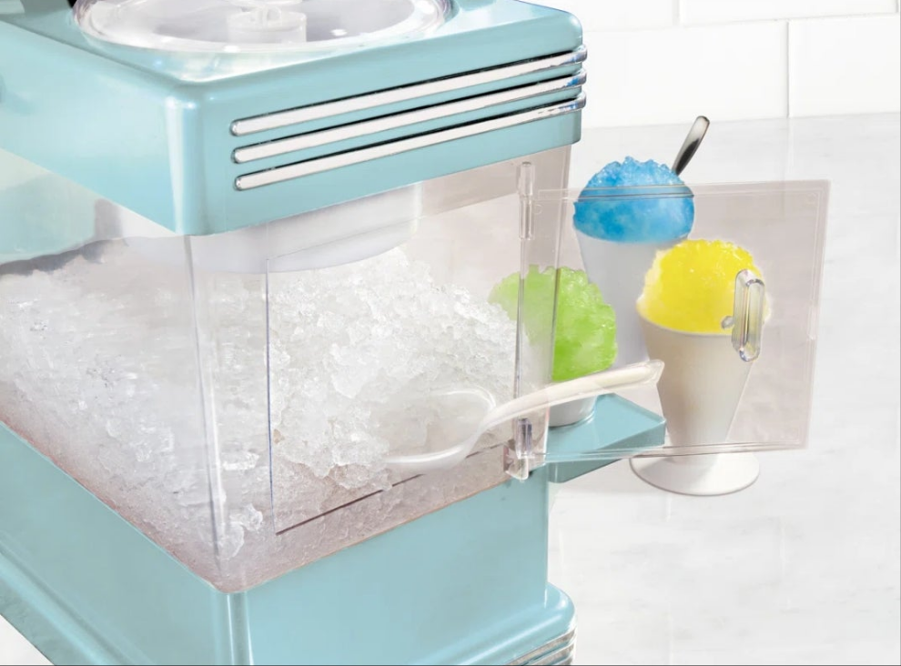 Countertop Snow Cone Maker in. Red or Blue