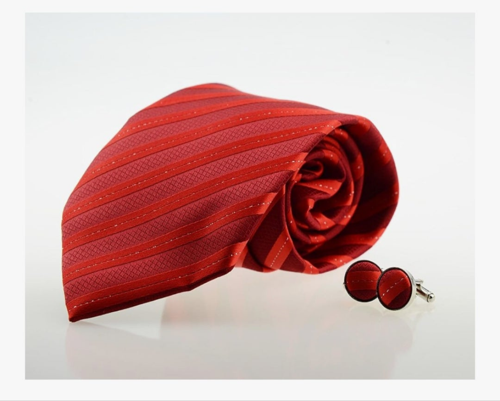 Tie and cuff links