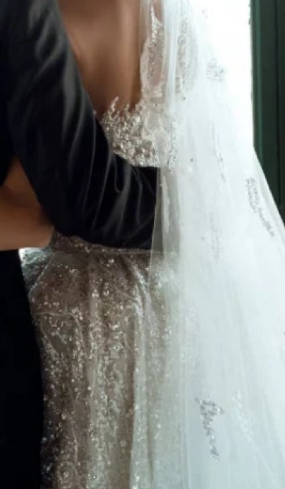 Stunning Long White One Shoulder A-line Beading Pearls Long Sleeve Weeding Dress With Train