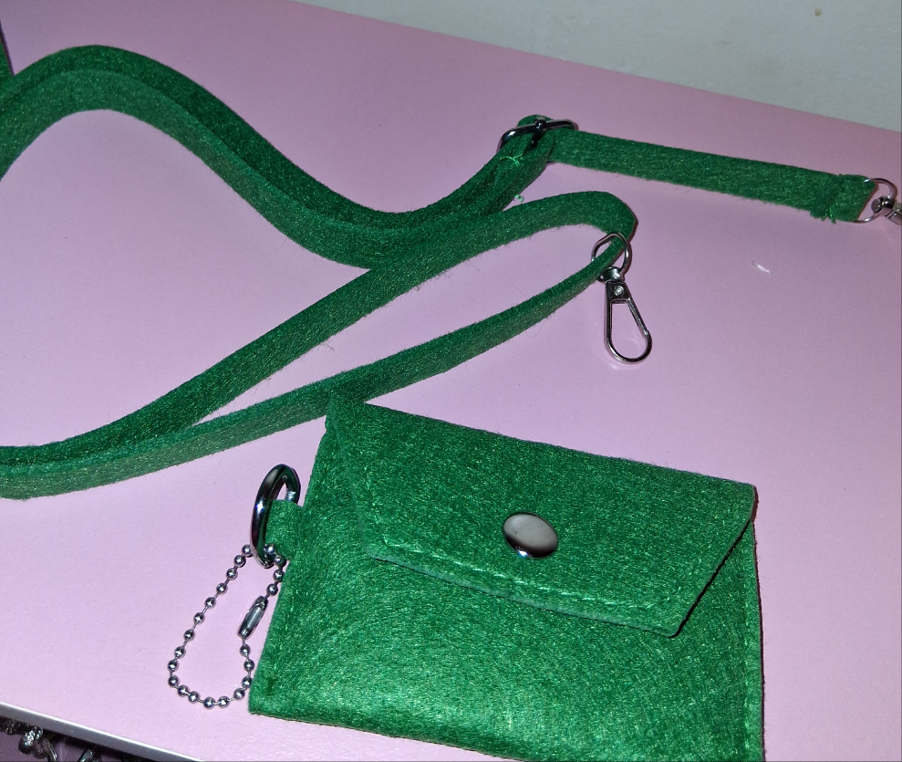 COCOMONEY MINI HANDBAG GREEN WOTH WALLET AND STRAP 8IN BY 6IN BY 3IN