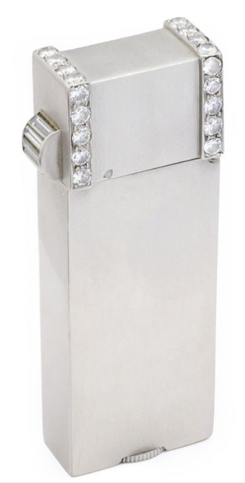 Ostertag Platinum and Diamond Lighter 28 circular and 5 baguette cuts with approximate total weight of 1.50 carats of diamonds circa 1930s