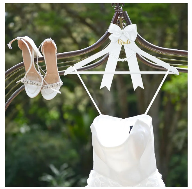 2 Pack Bride Hanger Groom Hanger Wedding Hangers with Ribbon Bow for Wedding Dress Suit Wedding Gift