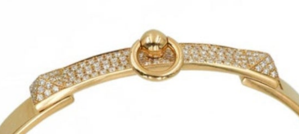 18k Gold Hermes 'Collier de Chein' Bracelet 130 diamonds 1.11 carats set in 18k rose gold.