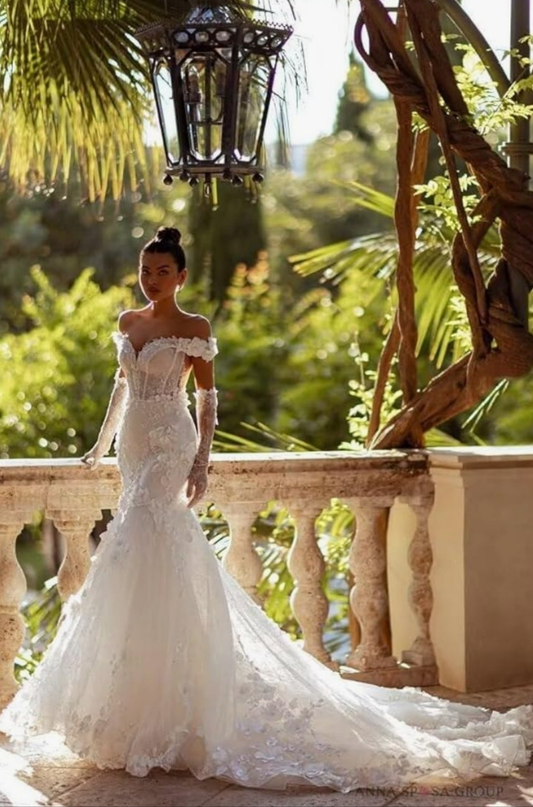 Off Shoulder Tulle Wedding Dresses Mermaid Lace Applique V-Neck Sparkly Bridal Gowns with Train for Brides Elegant dress