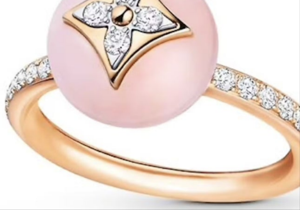 Louis Vuitton B Blossom Ring
Pink
