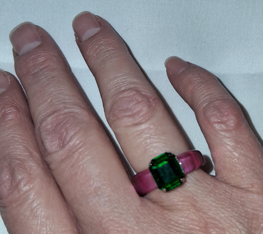 Pink Ring Size 7 COCOMONEY costume jewelry