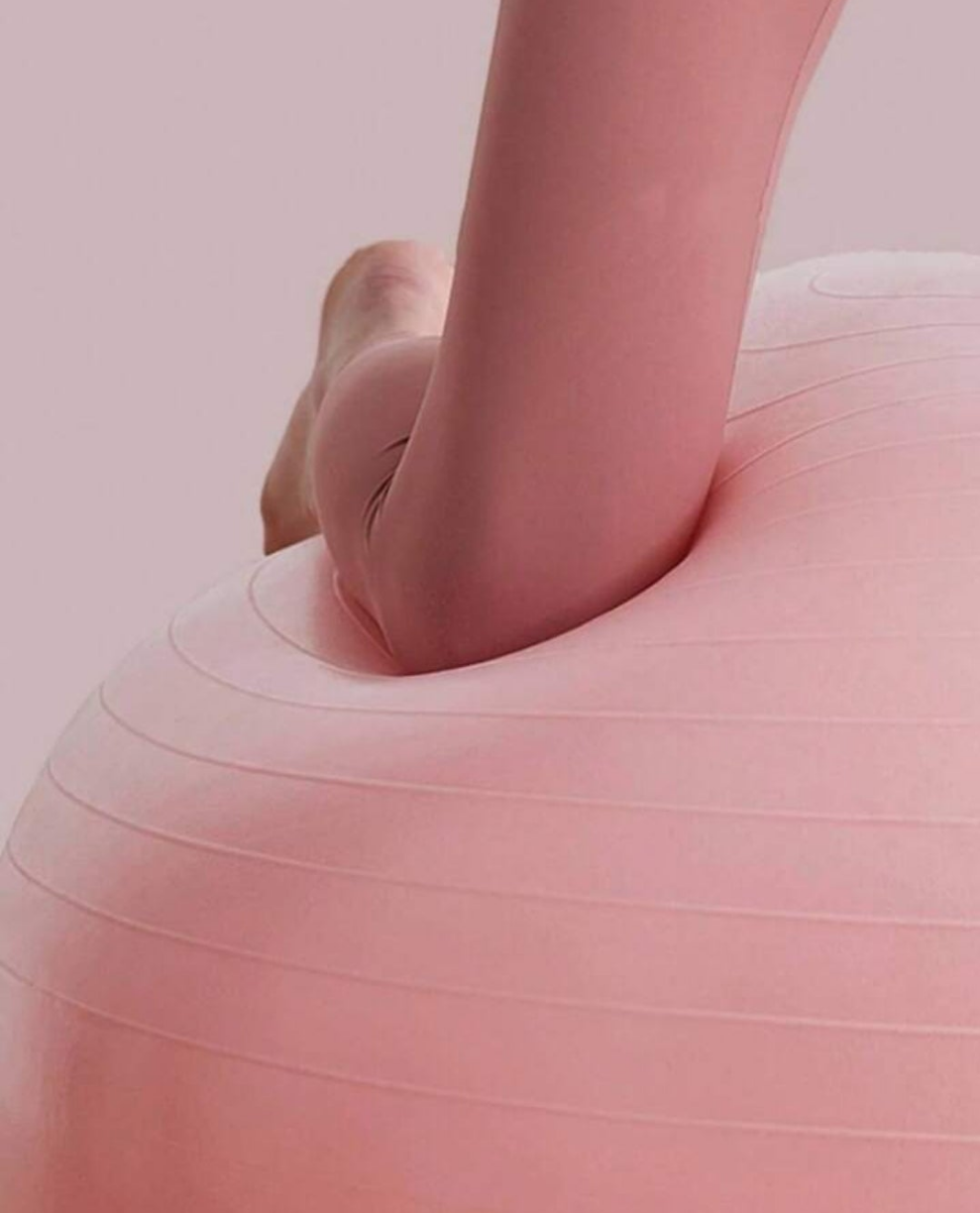 Anti-Burst, Yoga Ball For Fitness,Stability Ball Chair, Heavy Duty Large Exercise Ball For Workout, Balance And Core Training pink