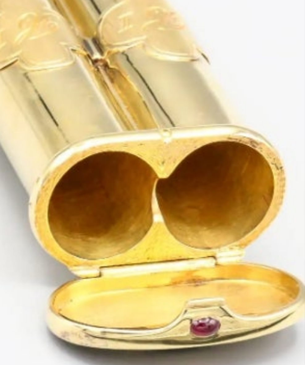 18k Gold Sonia A. Ruby and 18 Karat Yellow Gold Cigar Case Box. cabochon ruby.