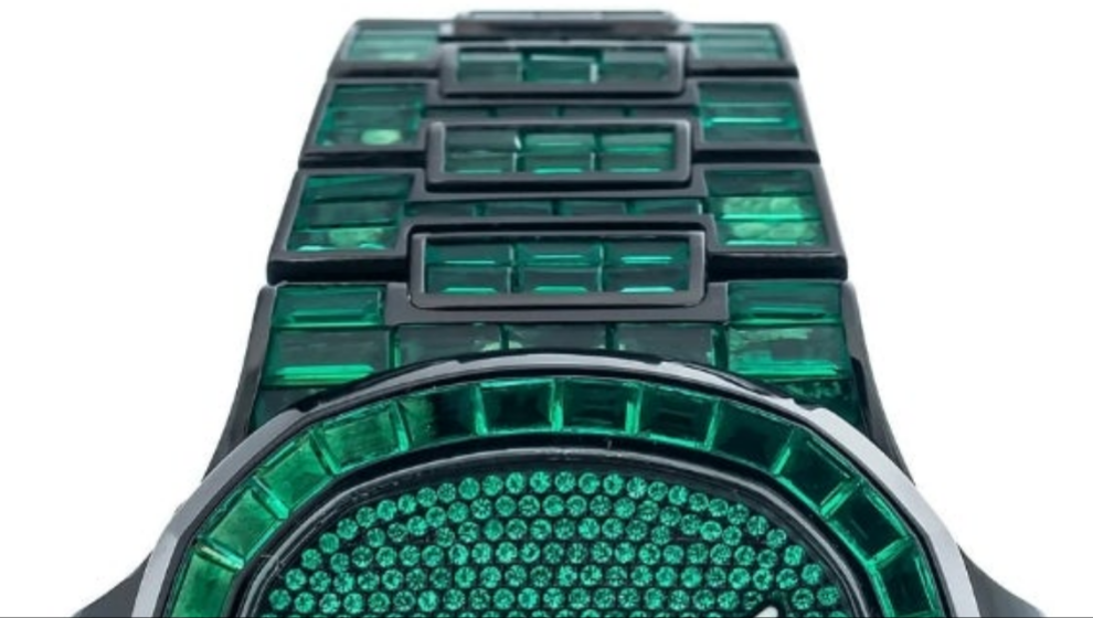 Patek Philippe Nautilus 5726/1A 40MM Green Gemstone Dial With Green Gemstone watch