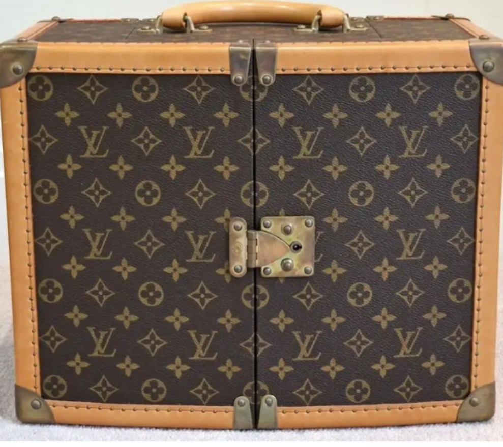 Rare Louis Vuitton Trunk Sharon Stone Case amfAR 1 Of "100 Legendary Trunks" One of the rarest LV trunks and one of the 100 Legendary Trunks as per the LV book. Comes with original papers.