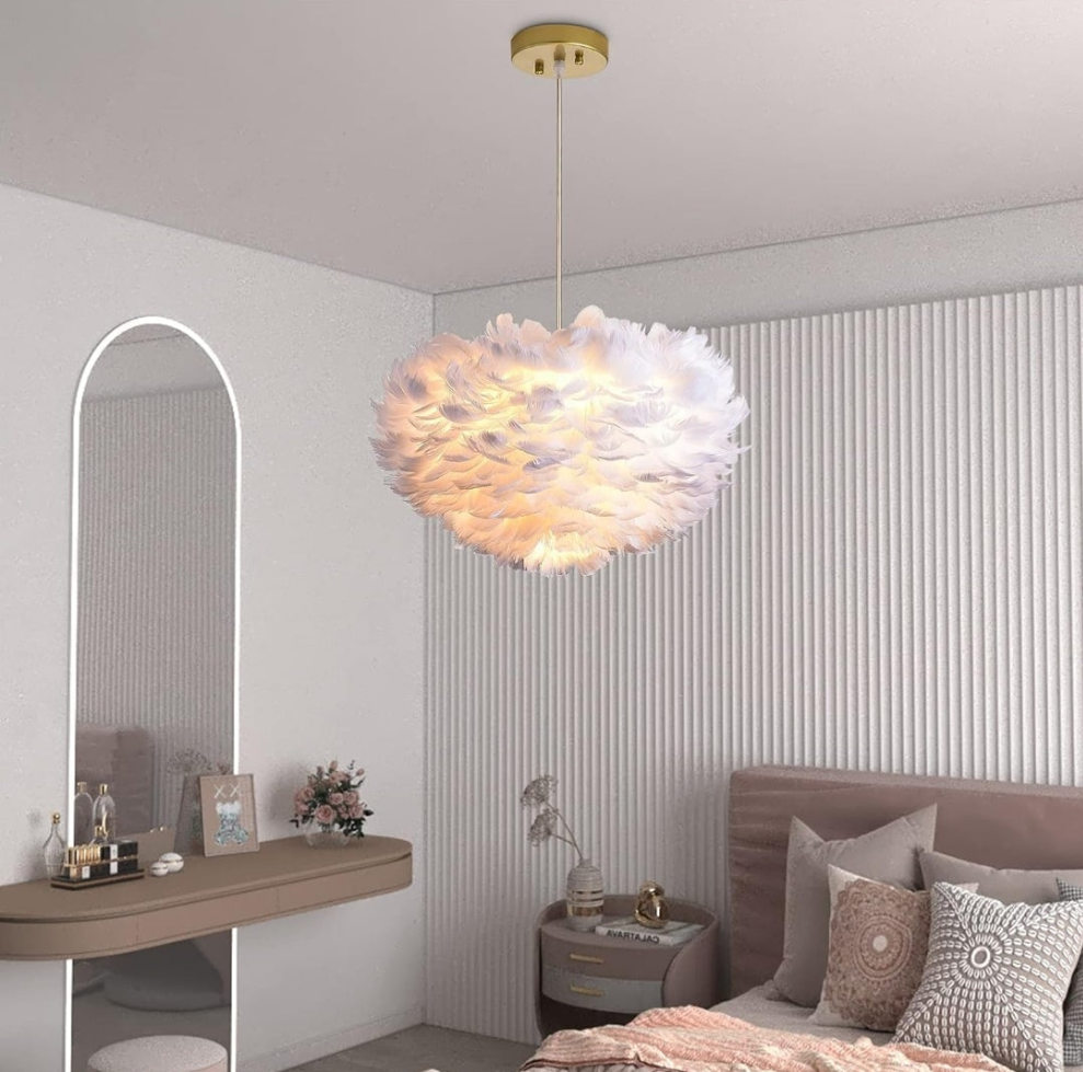 Feather Chandeliers, 3 Lights Modern Romantic Ceiling Haning Lamp, Pink Creative Art Feather Shade Chandelier, for Girls Room, Bedroom, Living Room, Dining Room, 17.7 inch