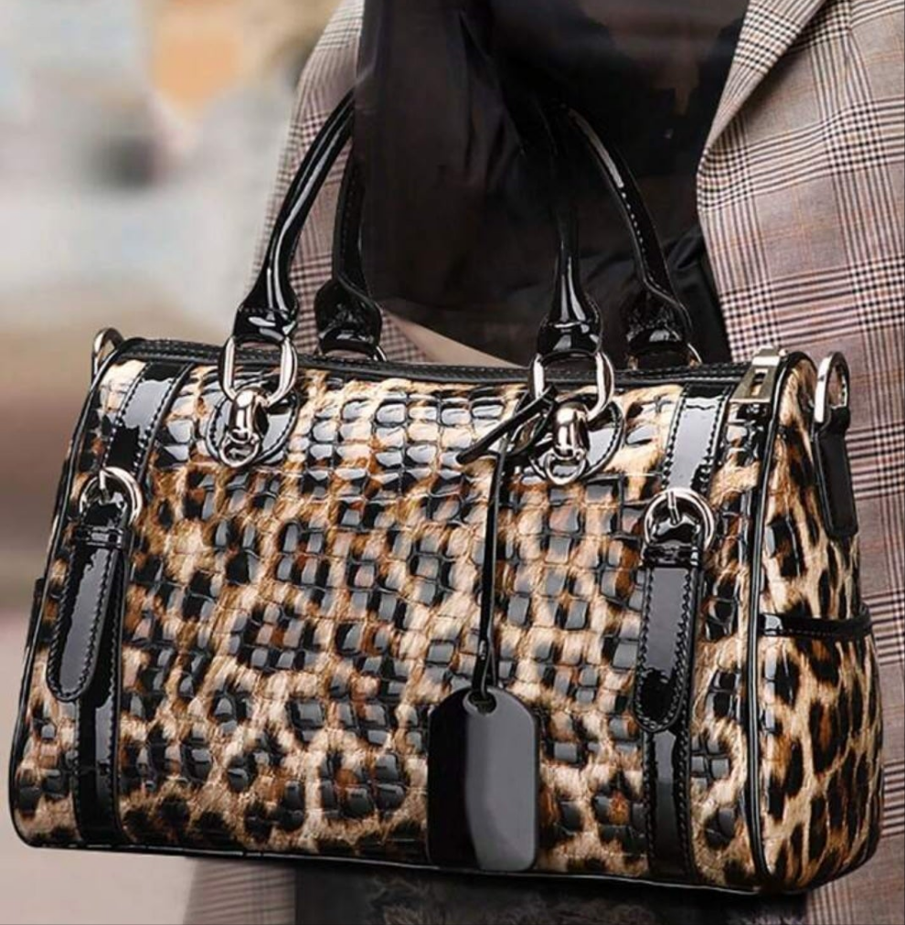 Cocomoney Handbag Coffee Brown drink me up Leopard 😆