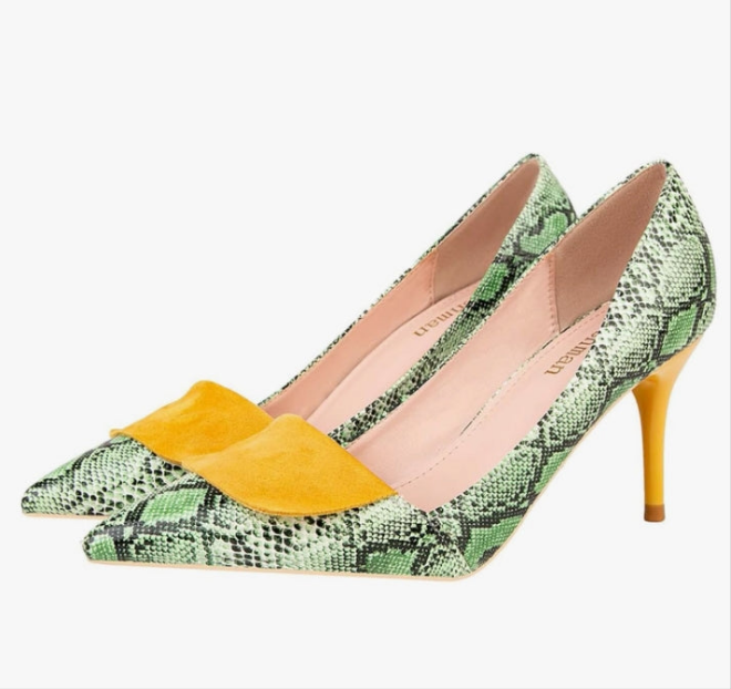 Women Snakeskin Heels Stiletto Heeled Python Print Pumps Pointed Toe Slip On Sexy Lady Dress Shoes