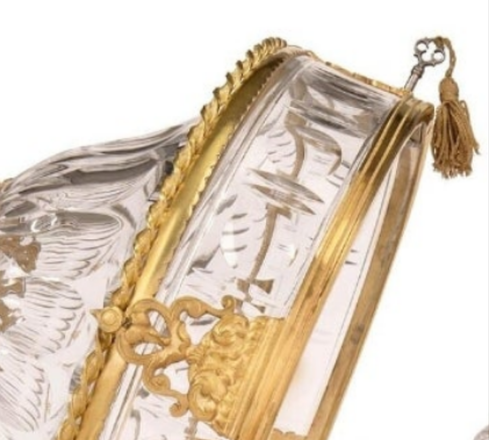 A French 19th century Belle Époque period Baccarat crystal Cave à Liqueur with glasses and decanters