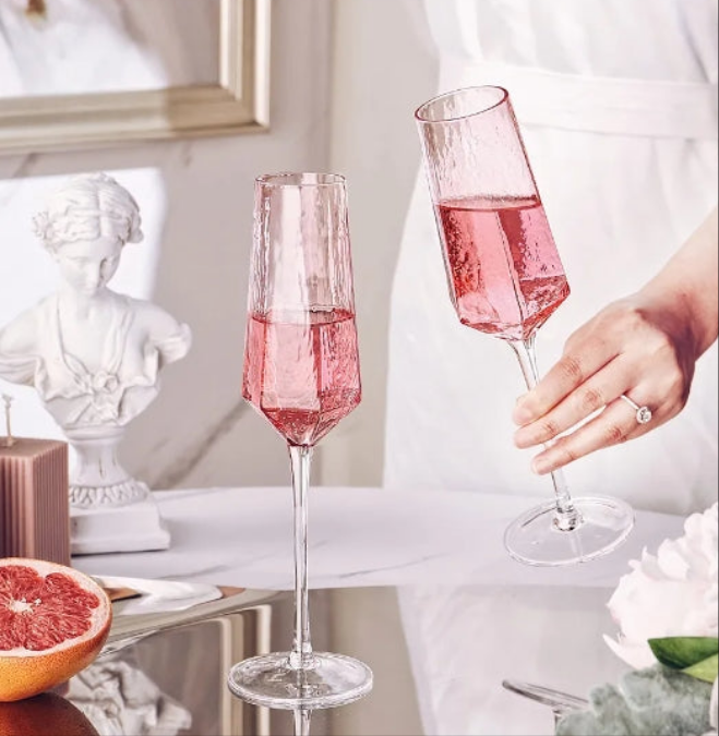 Crystal Champagne Flutes 8Oz Pink Wedding Champagne Glasses Classy Champagne Flutes Elegant Flutes Set of 4 for Wedding Anniversary Christmas