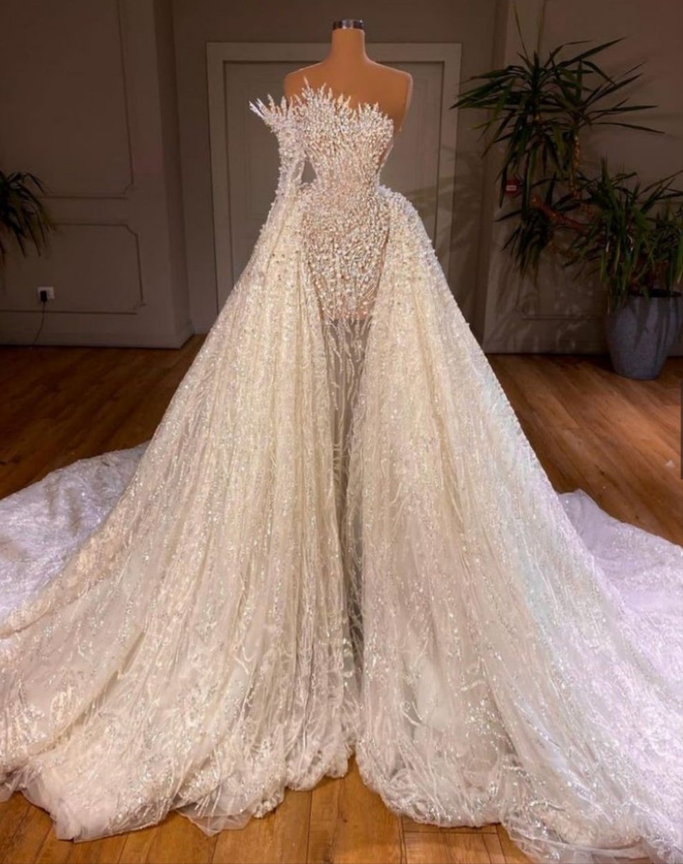 Stunning Long White One Shoulder A-line Beading Pearls Long Sleeve Weeding Dress With Train
