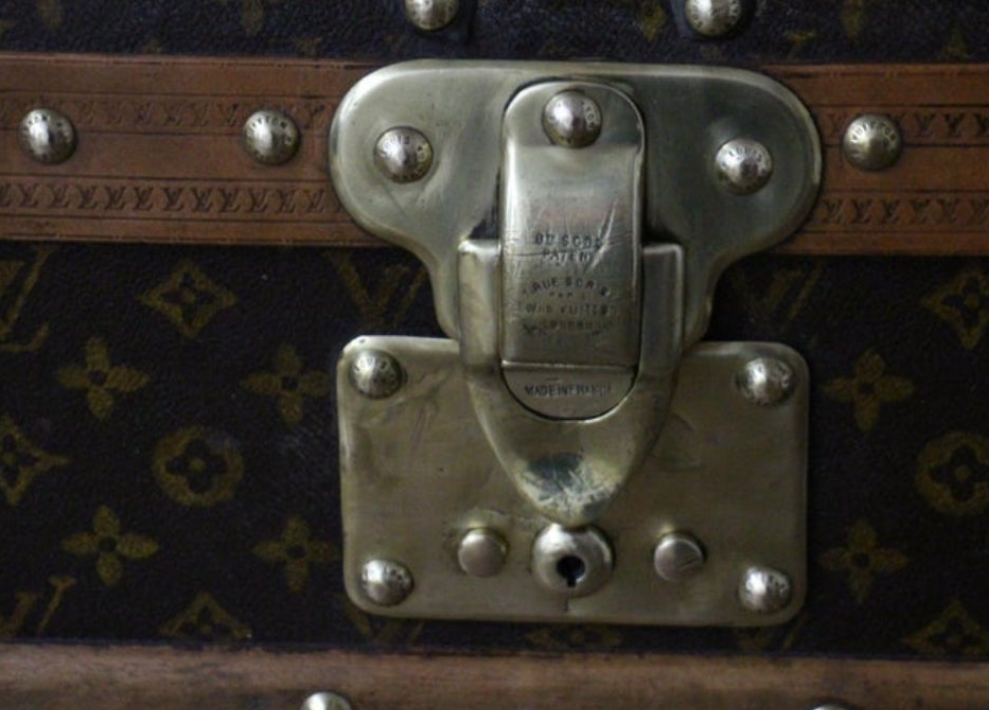 1920's Louis Vuitton Trunk in Monogram, Louis Vuitton Steamer Trunk 110 cm