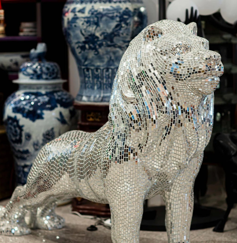 Silver Mirrored Lion Statue With mirrored Diamond Exterior
