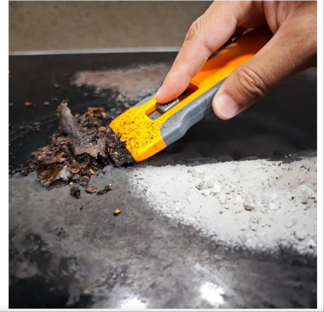 Razor Blade Scraper Tool with 15pcs Extra Blades, Cleaning Razor Scraper for Glass, Glass Top Stove Scraper for Oven Door, Cooktop Scraper, Glass Scraper Cleaning Paint from