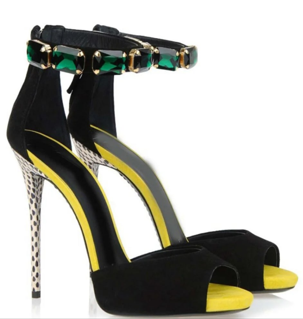 Rhinestone Fish Mouth Pumps-Black
