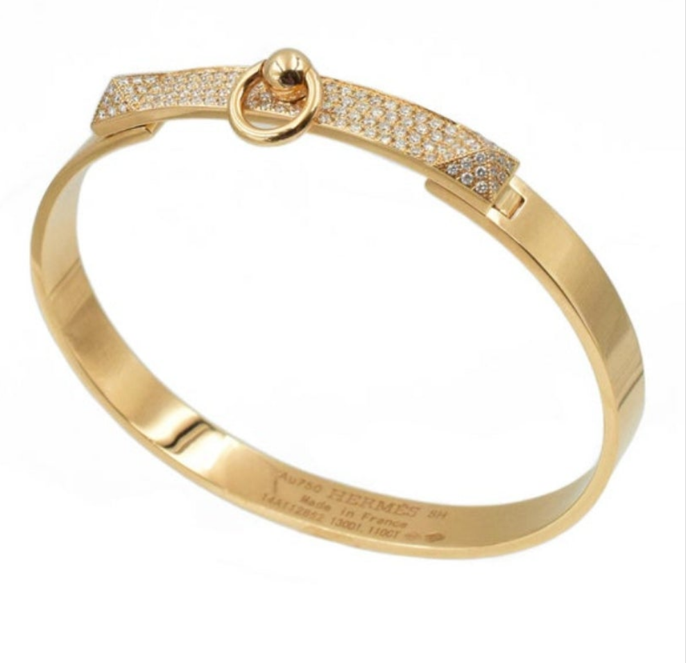 18k Gold Hermes 'Collier de Chein' Bracelet 130 diamonds 1.11 carats set in 18k rose gold.