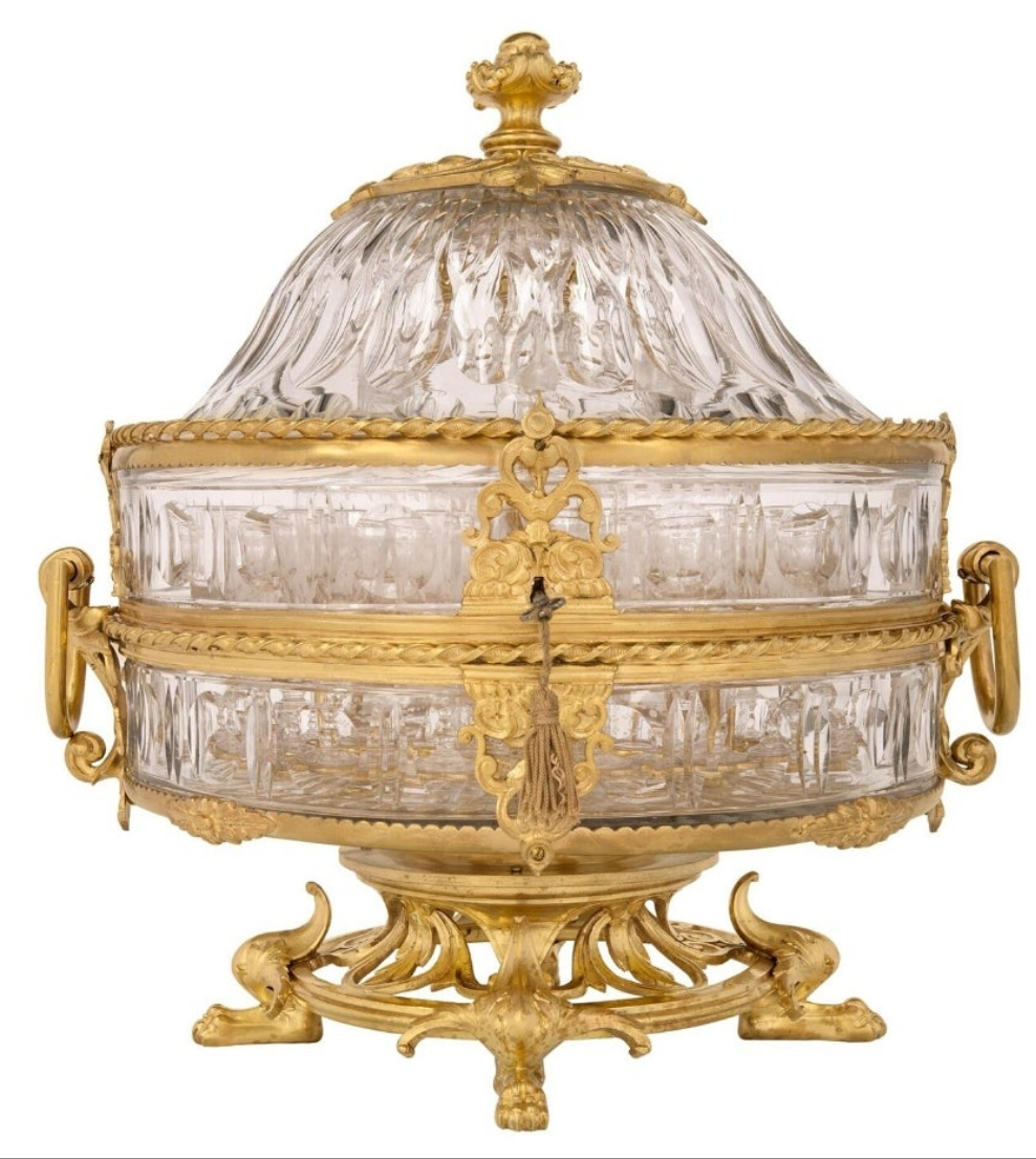 A French 19th century Belle Époque period Baccarat crystal Cave à Liqueur with glasses and decanters