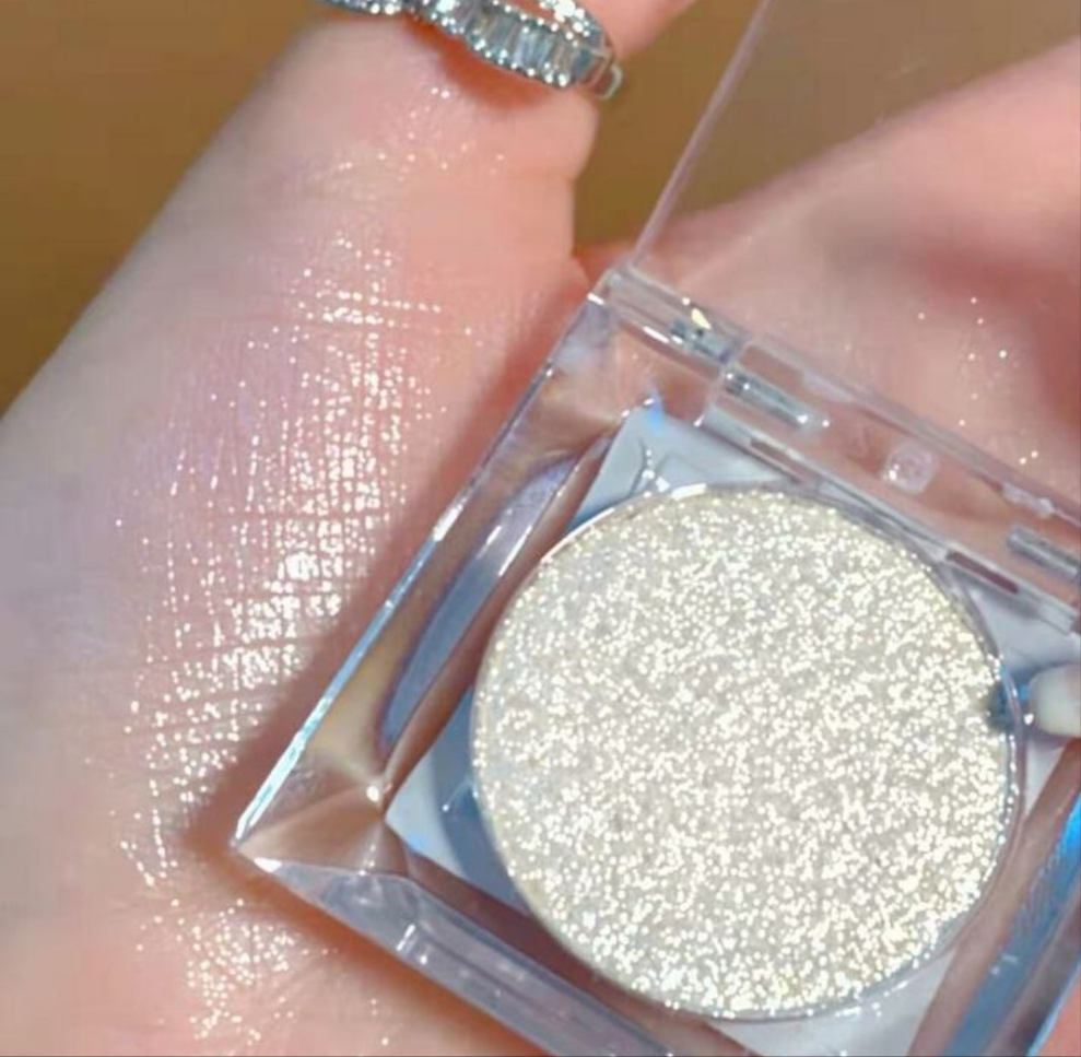 Glitter Highlighter, 2Pcs Long Lasting Brightening Eyeshadow Pearlescent Highlighter Palette Face Makeup Product