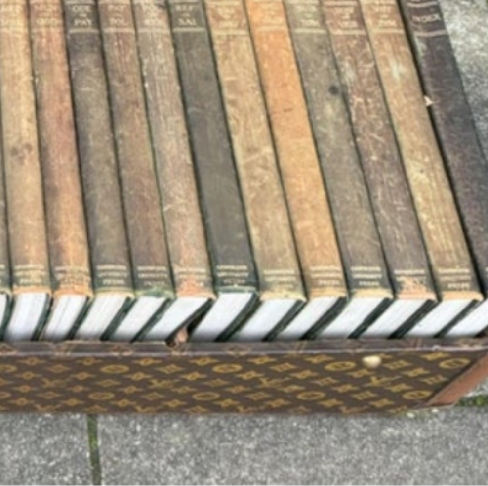 Antique 1910 Louis Vuitton Britannica encyclopaedia Trunk with the original encyclopaedias