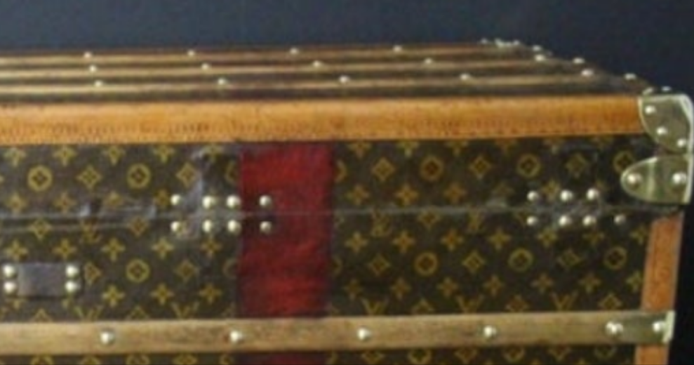 1920's Louis Vuitton Trunk in Monogram, Louis Vuitton Steamer Trunk 110 cm