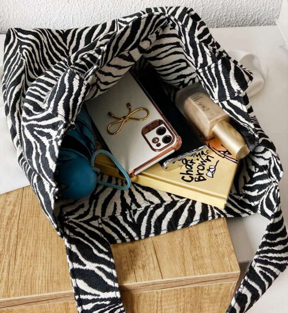 COCOMONEY Zebra Shoulder Bag Bag cute 😍 Fun