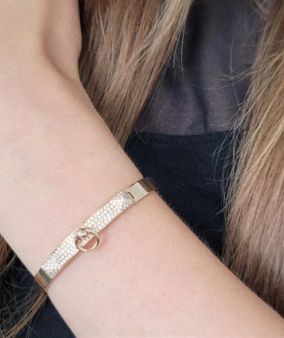 18k Gold Hermes 'Collier de Chein' Bracelet 130 diamonds 1.11 carats set in 18k rose gold.