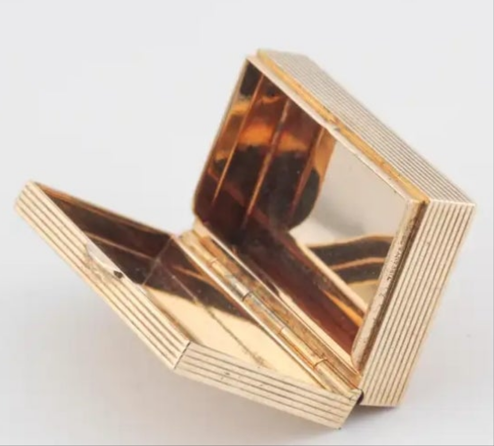 14k Gold Tiffany & Co. Heavy Vintage 14k Gold Pill Box hallmark of 1970s design