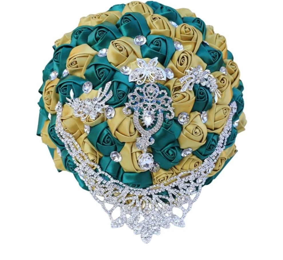 Handmade Luxury Wedding Bridal Bouquet Large Silk Rose Holding Toss Artificial Flowers Bouquets with Satin Ribbon Pearls Rhinestone for Bride Vintage Royal Wedding BouquetHandmade Luxury Wedding Bridal Bouquet Large Silk Rose Holding Toss Artificial Flowe