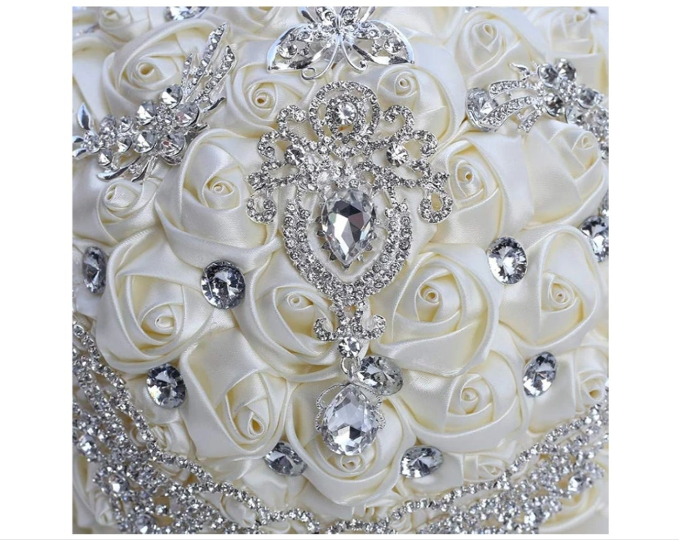 Handmade Luxury Wedding Bridal Bouquet Large Silk Rose Holding Toss Artificial Flowers Bouquets with Satin Ribbon Pearls Rhinestone for Bride Vintage Royal Wedding BouquetHandmade Luxury Wedding Bridal Bouquet Large Silk Rose Holding Toss Artificial Flowe
