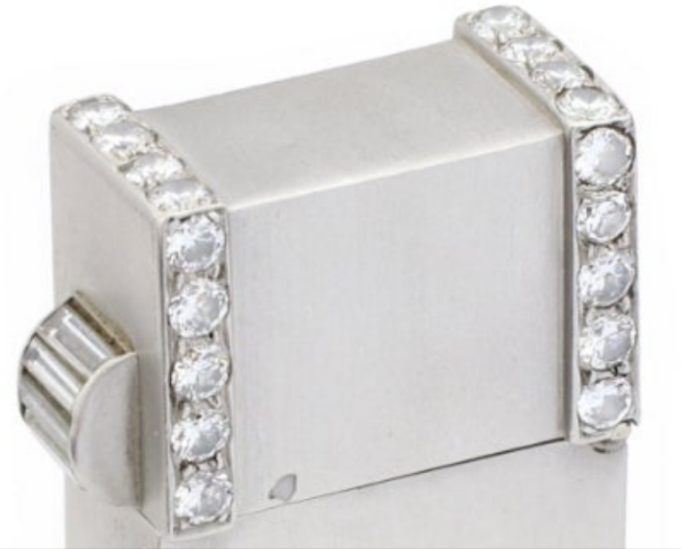 Ostertag Platinum and Diamond Lighter 28 circular and 5 baguette cuts with approximate total weight of 1.50 carats of diamonds circa 1930s