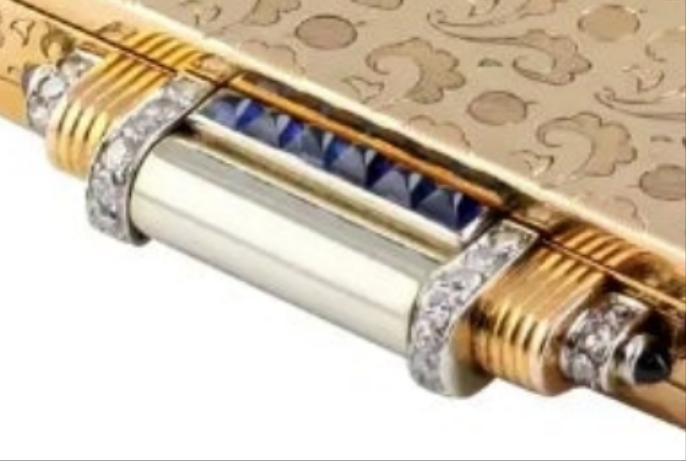 18k Gold Boucheron Paris Sapphire Diamond Compact Case high grade round brilliant cut diamonds and rich blue cabochon sapphires.